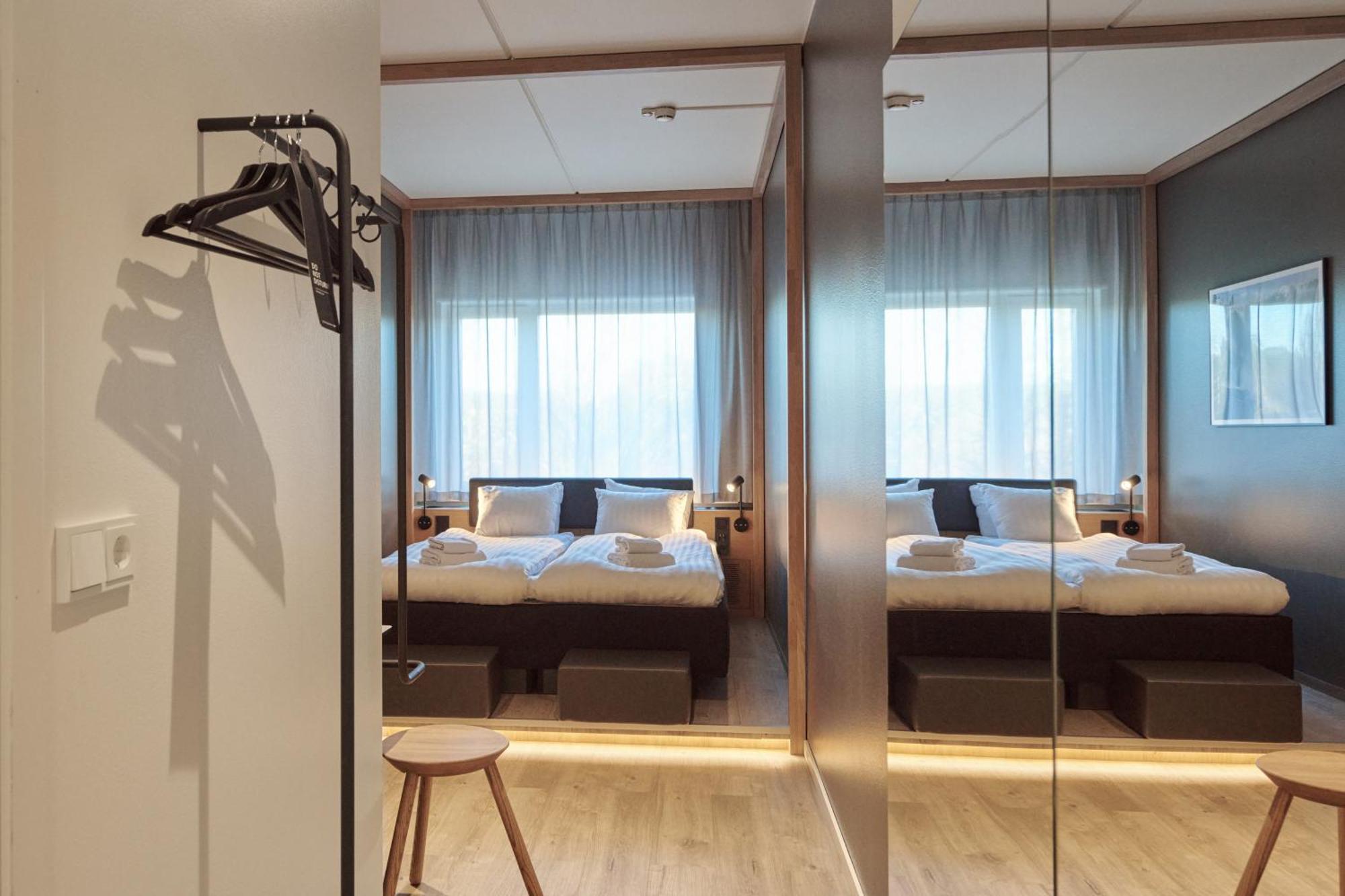 First Hotel Stockholm North Уппландс-Весбю Экстерьер фото